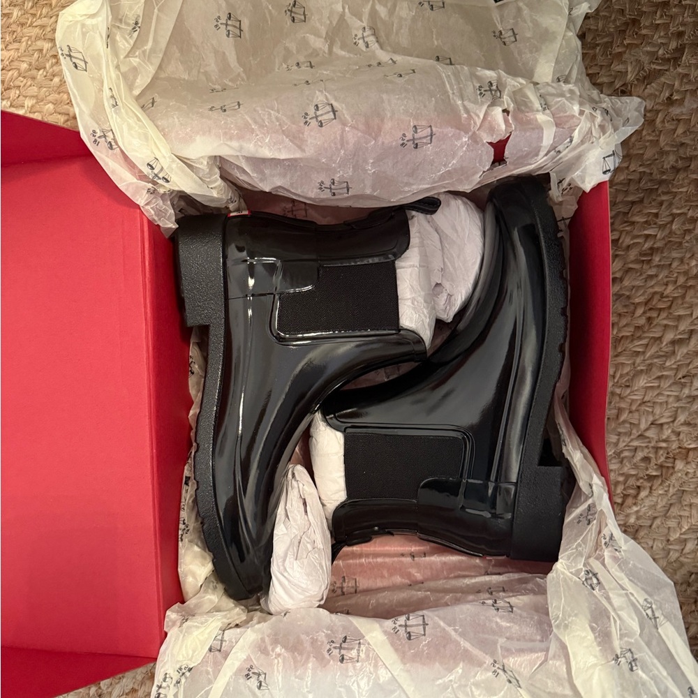 NWT hunter rain boots in black